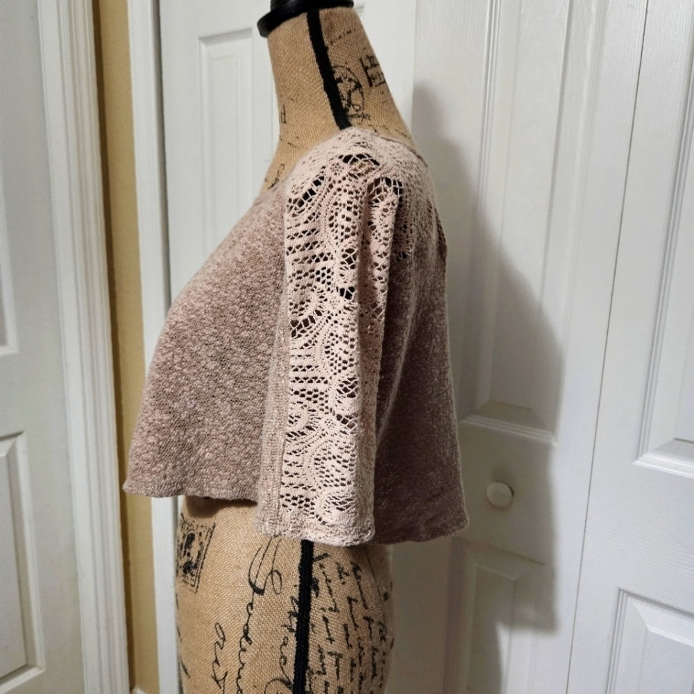 dELiA*s Tan Lace Cropped Top Size L - Picture 4 of 11